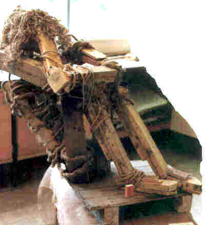 Chippy - a human figure made of wood 11.7k